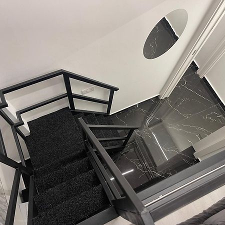 Lux House Naples Airport酒店 外观 照片