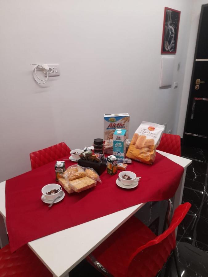 Lux House Naples Airport酒店 外观 照片