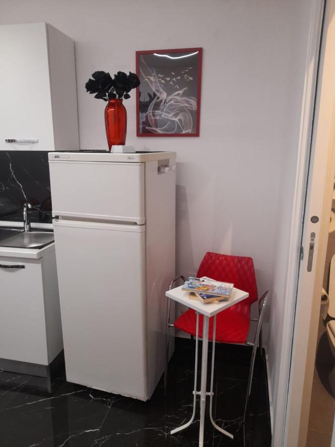 Lux House Naples Airport酒店 外观 照片