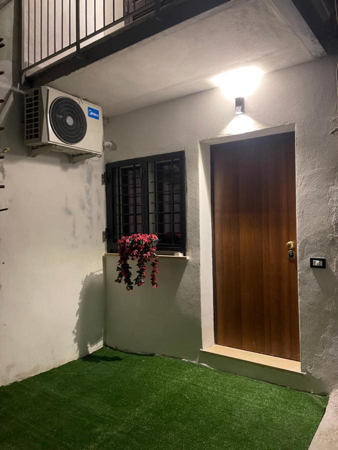 Lux House Naples Airport酒店 外观 照片