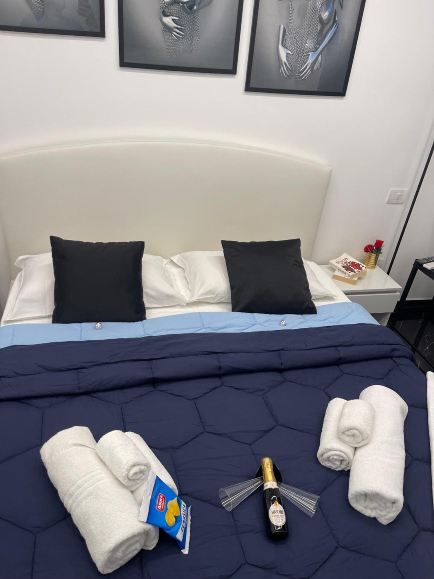 Lux House Naples Airport酒店 外观 照片