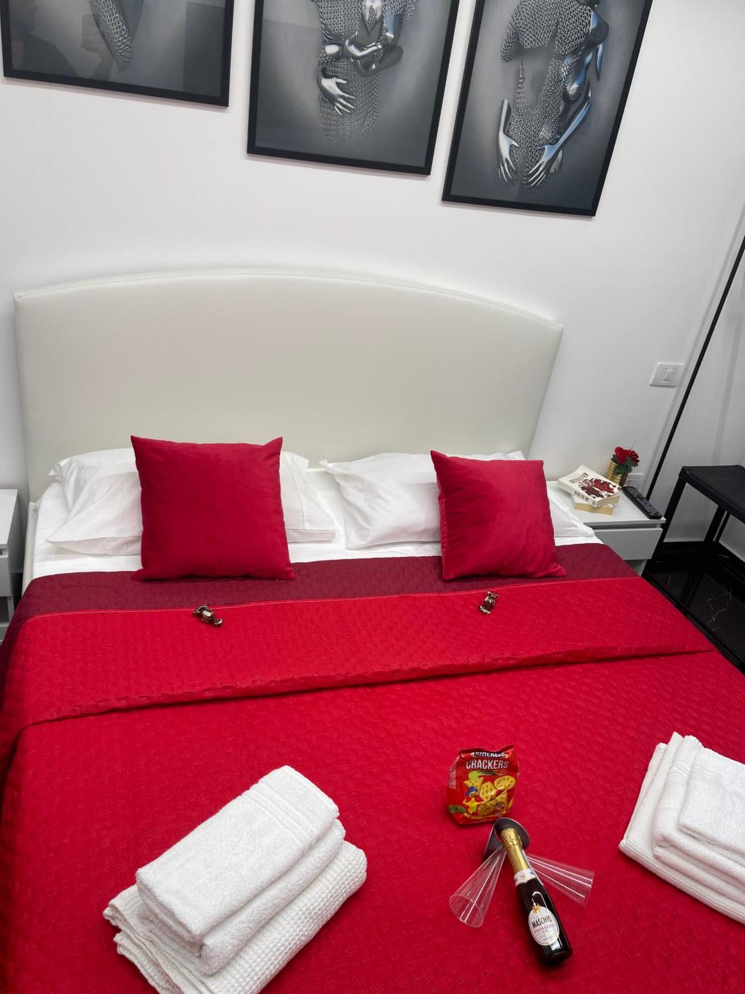 Lux House Naples Airport酒店 外观 照片