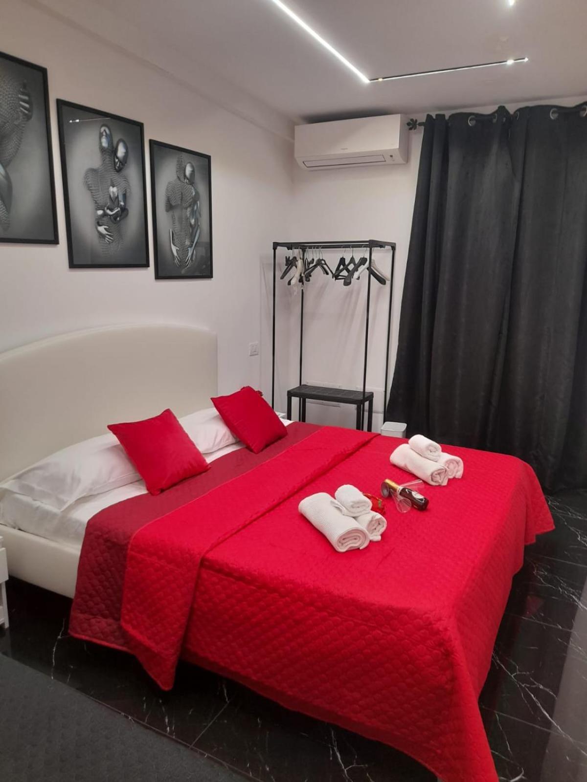 Lux House Naples Airport酒店 外观 照片